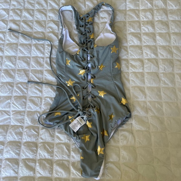 O'Neill Gray and Gold Swimsuit - Picture 6 of 9